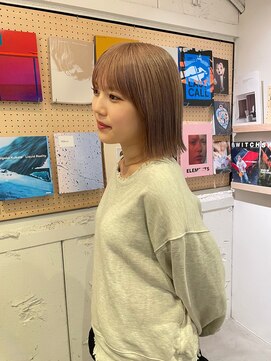 ルーム(Loom.) ハイトーンボブ ミニボブ 切りっぱなしボブ ベージュボブ