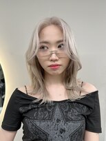 ソル ジングウマエ(SOL JINGUMAE)&nbsp;ホワイトシルバー×レイヤーカット