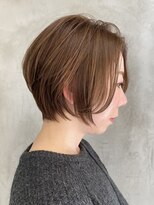 エリマバイフィフス 調布(elima by fifth) 調布イルミナカラーレイヤーボブウルフショートカットベージュ