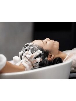 “癒し×お悩み解決”が叶う、アロマオーガニックヘッドスパがお勧め♪頭皮からケアし、健康美髪へ＊.。