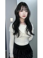 ピア ヤクイン(Pia Yakuin)&nbsp;レイヤーカット