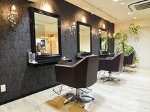 ヘアーメイク リボーン ムーヴ(hair make re:bbon move)の雰囲気（《女性スタッフが多い＊》カフェ風な雰囲気でゆったり癒し空間◎）