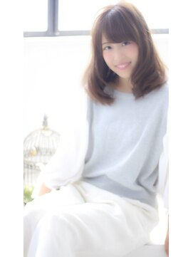 ニーケ 池袋 池袋西口(nike) 【nike池袋】抜け感は可愛いミディアムボブ