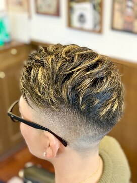 ビアードバーバーショップ(BEARDBARBERSHOP) フェード×メッシュ