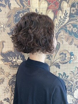 30代40代 ショートボブ 無造作 強めパーマ マロンブラウン L ランプヘアーザベーシック Lamp Hair The Basic のヘアカタログ ホットペッパービューティー