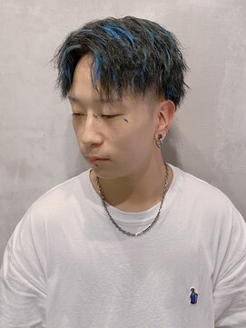 フランクスバーバーリザーブ 人形町店(FRANK’S BARBER RESERVE) センターパートツイストパート　ｙ