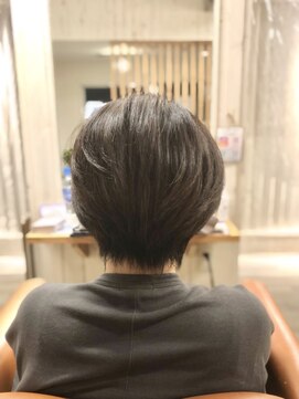 アンプリュス リアン(1+ Unplus lien) ベージュブラウン襟足スッキリ丸みショート/亀戸