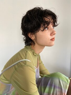 セーヌ(CEINE) カーリーショート/ ウルフパーマ