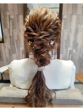 ネセサリー(NECESSARY) ヘアセット