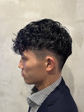 フランクスバーバーリザーブ 人形町店(FRANK’S BARBER RESERVE) スペインカール/スパイラル/パーマ/人形町/　ｙ