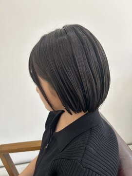 カッピオ(Cappio) 切りっぱなしボブのタッセルカット