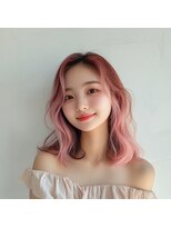 アトリエエテ バイ レガリア サカエマチ(atelier ete by Regalia sakaemachi) ピンクグラデーションカラー/センターパート/ゆるふわ巻き