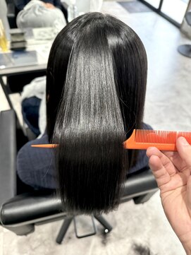 ネオ(neo.) 艶髪/縮毛矯正/ナチュラルストレート/髪質改善