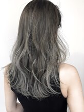 【外国人風】ハイライトやグラデーションカラー・バレイヤージュでプラス１デザインの魅力！（ブリーチ）