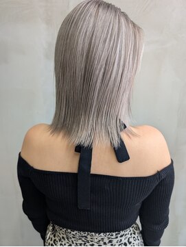 ニィニ(niini.) ホワイト