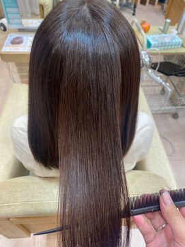 アールイー(Re) 酸性ストレートでブリーチ毛でもくせ毛解消☆彡