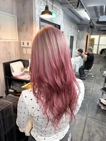 コワファースト長崎シャンプーボーイ 2nd(COIFF1RST 長崎 SHAMPOO BOY)&nbsp;長崎ハイトーン 韓国 ピンク レイヤー デザインカラー