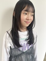 ヘアーアイストゥーレ(HAIR ICI TRE)&nbsp;キッズ　カット　ロング　ミディアム　レイヤー　担当阿知波