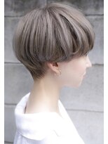 カライング(ing) 【+~ing 】グレージュカラー丸みショート【柳沼くるみ】