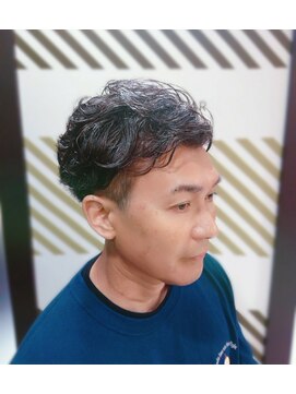 バーバーバー 都賀(BARBER-BAR) 30代パーマスタイル
