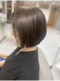 ショートボブ×ベージュ
