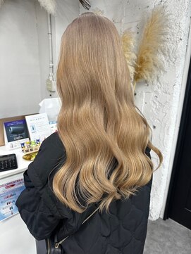 リア(riah) ロングレイヤー/バービーブロンド/外国人風/立体感ウェーブ