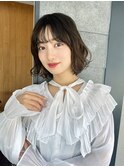 レイヤーカットウェットヘアオリーブベージュ