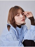 柔らかに動く束感ボブ