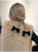 6614ブリーチ＆ダブルカラーホワイトブロンドヘアアレンジ