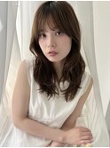 レイヤーカット顔周りサイドバングオリーブベージュアッシュ小顔