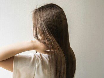レイフィールド 扶桑店の写真/スタイリングしやすいサラツヤのストレートヘアを♪髪質・クセに合わせた施術でどうぞ！