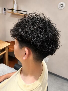 テオ(Teo) 波巻きスパイラルパーマ×マッシュ