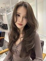 ウォーレントリコミニューヨーク ハービスエント大阪梅田店(WARREN TRICOMI NEW YORK)&nbsp;ショコラグレージュ×くびれレイヤー