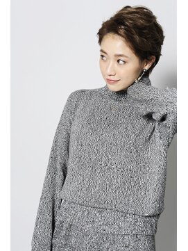 アージェガーデン(AGEE GARDEN) 女子でもツーブロック!!ハンサムショート2by三井