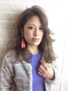 アンクス(anx) フレンチアッシュのふわウェーブ