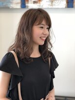 ナイン(9)&nbsp;◆大人かわいいラフウェーブ
