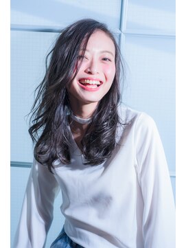 ミエル ヘア 新宿(miel hair) 〈mielhair新宿〉艶ウェーブセミディ　髪質改善