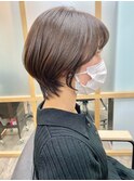 小顔にみせるショートスタイル♪