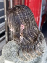 アトリエアカネ(Atelier Akane)&nbsp;細めハイライト×バレイヤージュ