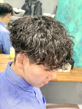 ワールドシップコウベ(WORLD SHIP KOBE) 波巻きパーマ