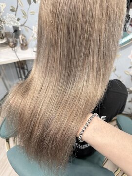 レヴェリー(REVERIE) #ハイトーン#ブロンド#ロング