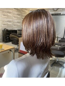 アイディー バイ ケンジ(id. by KENJE) くびれボブ×アッシュカラー