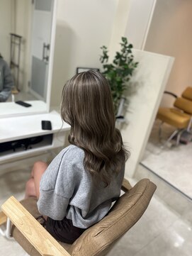 カリーナ(CARINA) コントラストハイライト/グレージュ