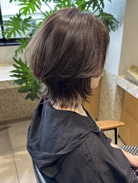 スリー(three.) 【three.スリー】小顔ボブルフ/ネビージュ/40代/50代(北浜)