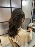 20代30代大人可愛いお呼ばれスタイル編みおろしグレージュ