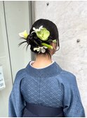 個性を入れつつ綺麗めに!艶感タイトアレンジ/卒業式