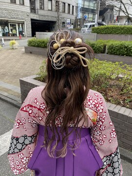 メゾンドムニ 恵比寿(Maison de MUNi) カチモリヘアハーフアップ