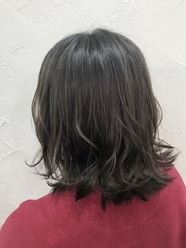 エルズ 大宮店(ailes) 外ハネミディアム×ブルージュ[大宮/大宮駅/大宮ショート]