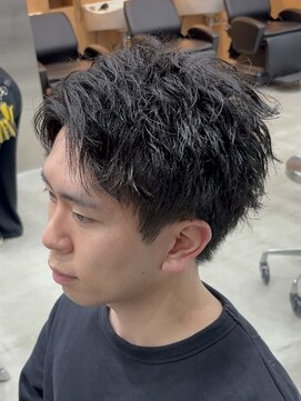 フィフス 天神大名(fifth) 福岡大名メンズパーマスパイキーショートスパイラルパーマ30代