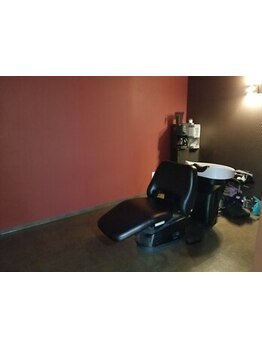 それぞれの髪の悩みに合わせて適したシャンプーマッサージによって悩みを改善できるヘッドスパ◎